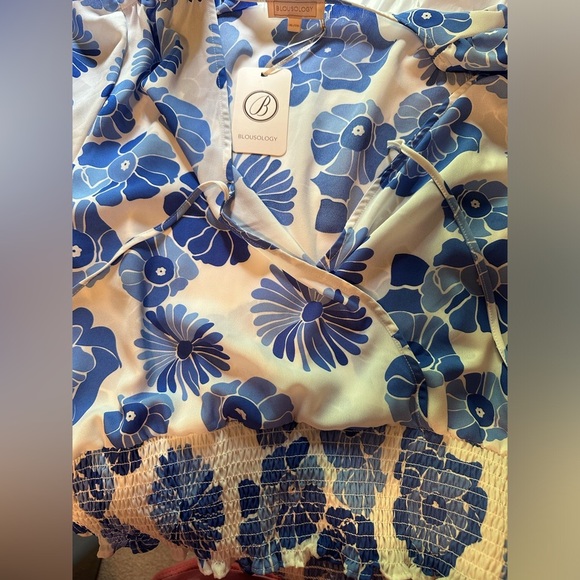 NWT Blousology top blouse semi-sheer cross-over size XL - Picture 3 of 6